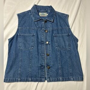 Red Head Clothing Company Denim Vest Size  Large Women’s Outdoors